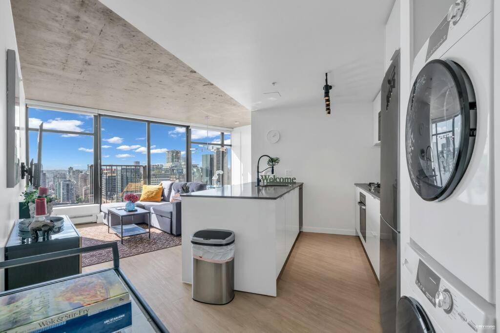 Skyview, 40Th Floor! 2Br Condo In Downtown Vancouver Eksteriør billede